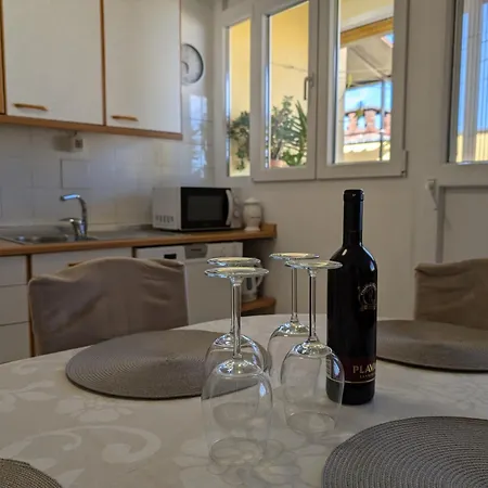 Sunset Vista Apartment